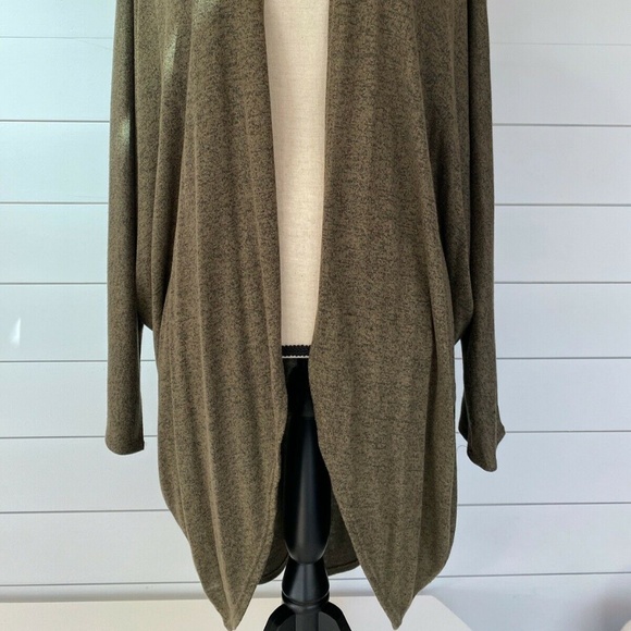 Como Shrug Sweater Jacket Moss Green 2X - Picture 2 of 12